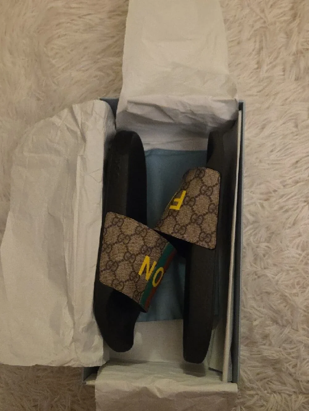 Gucci Supreme Slides